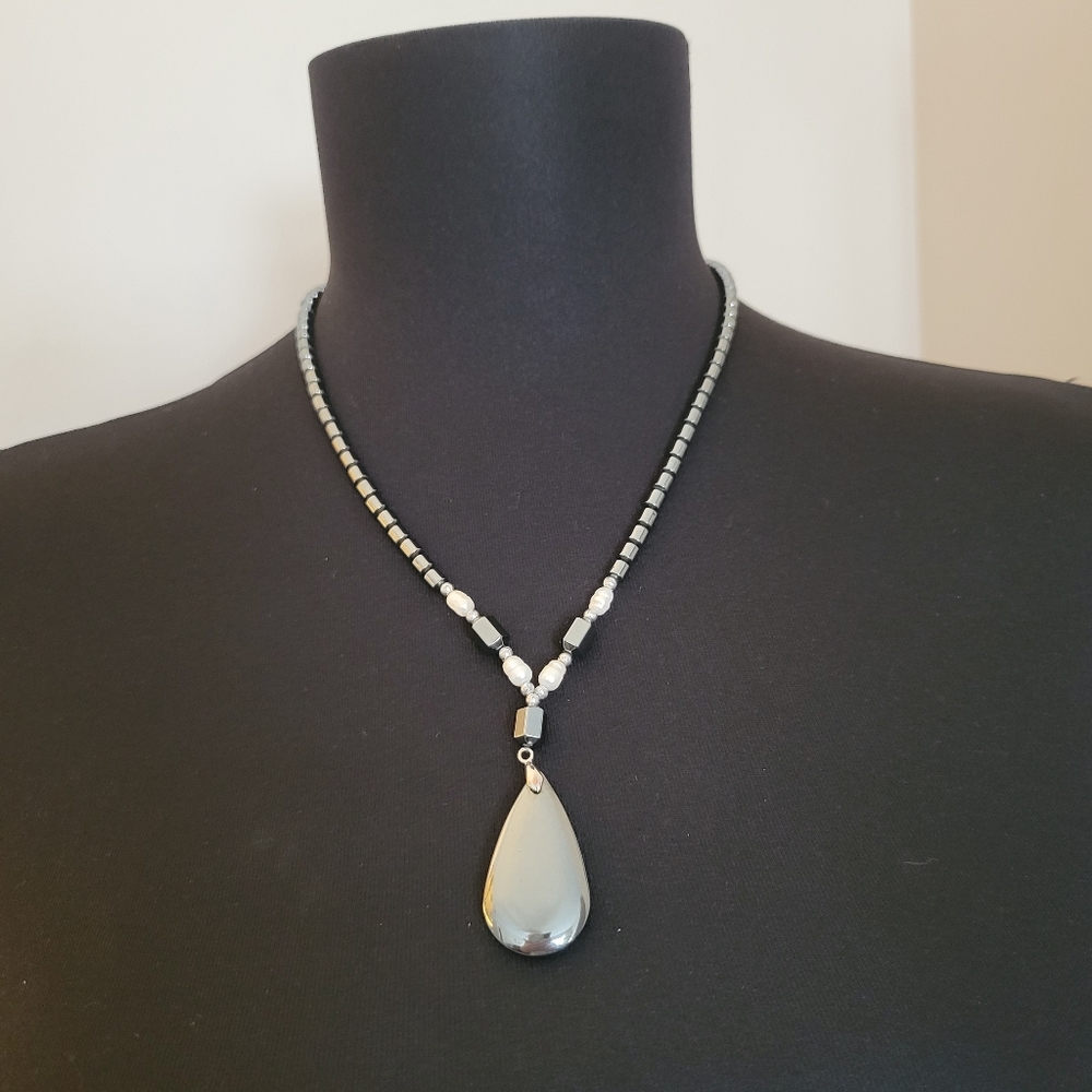 Gorgeous hematite and beaded necklace